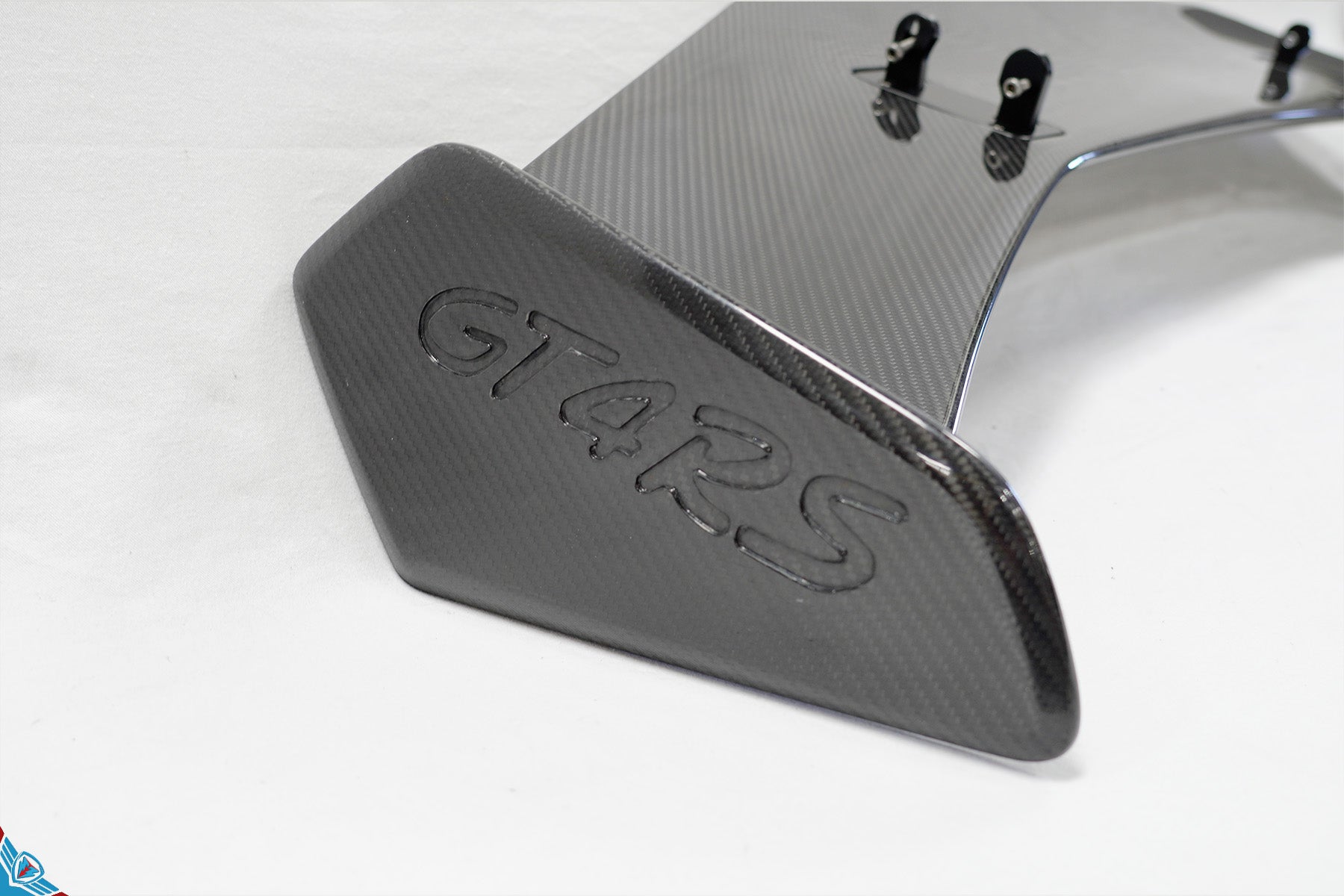 2017-2024 Porsche 718 Boxster & Cayman (982) Dry Carbon Fiber GT4 RS Style Swan Neck Wing 2017-2024 Porsche 718 Boxster & Cayman (982) Dry Carbon Fiber GT4 RS Style Swan Neck Wing