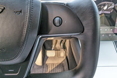 Tesla Model 3 / Y Upgraded Steering Yoke (Latest Version) - Black Nappa Airbag Cover with Carbon | Hansshow