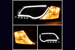 2006-2008 Audi A4 (B7) DRL Lightbar Black Housing Projector Headlights | SPYDER