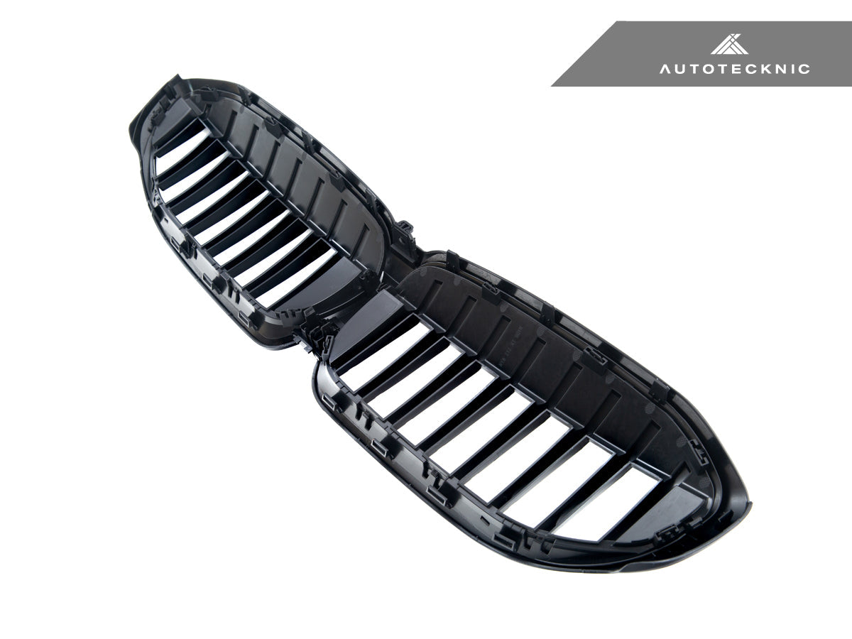 2019-2022 BMW 3 Series (G20) Glazing Black Painted Front Grille | AutoTecknic
