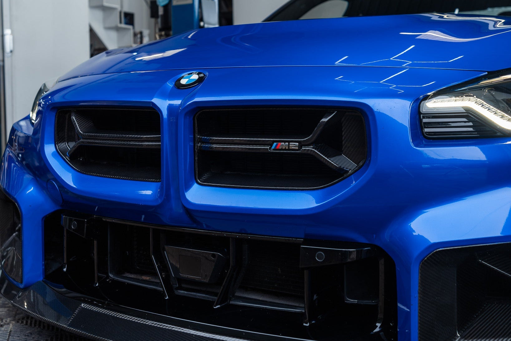 2023+ BMW M2 (G87) T-CSL Pre-Preg Carbon Fiber Front Grilles | Trevora Secondary image