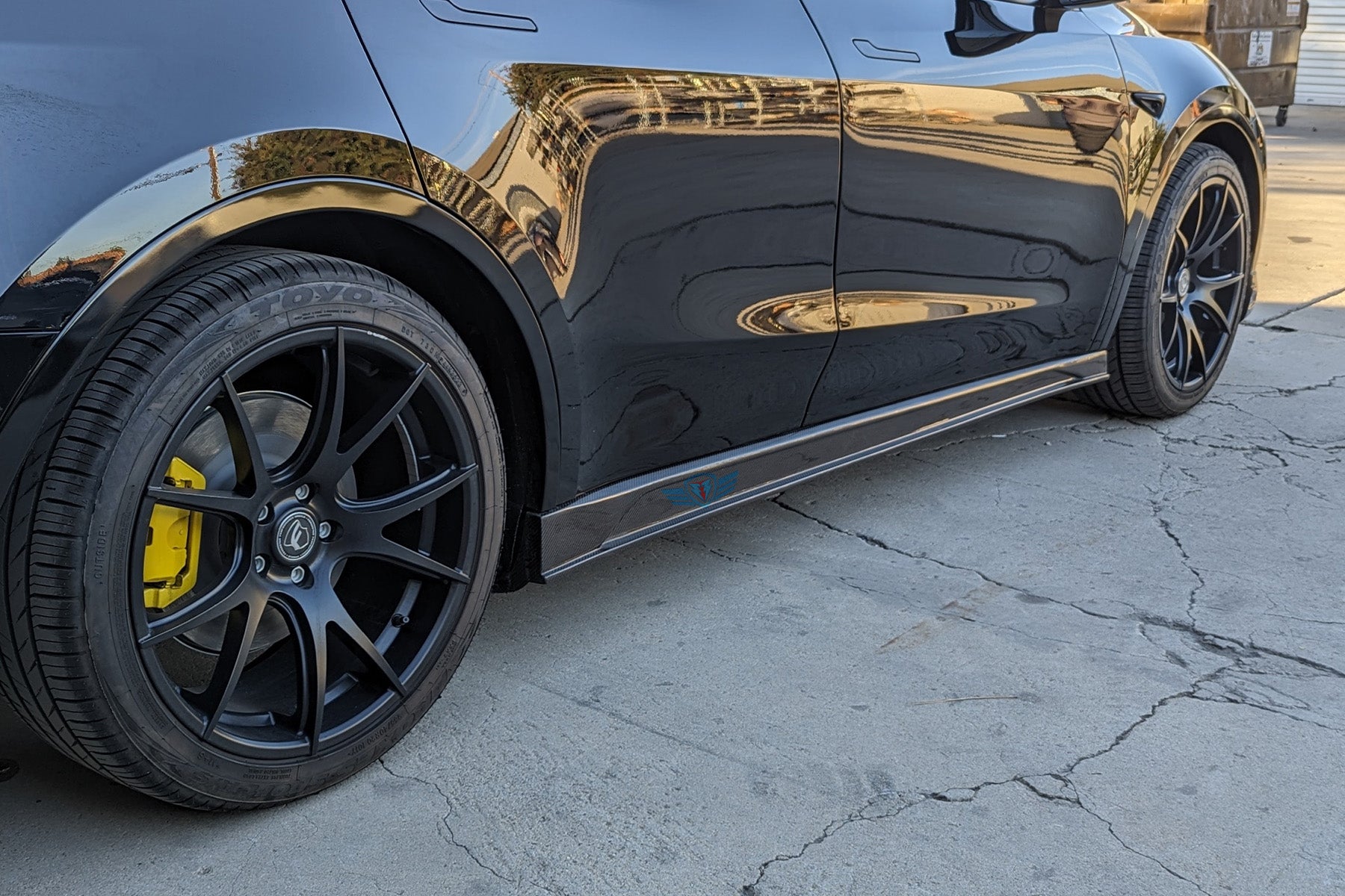Tesla Model Y SHX Side Skirts  Main image