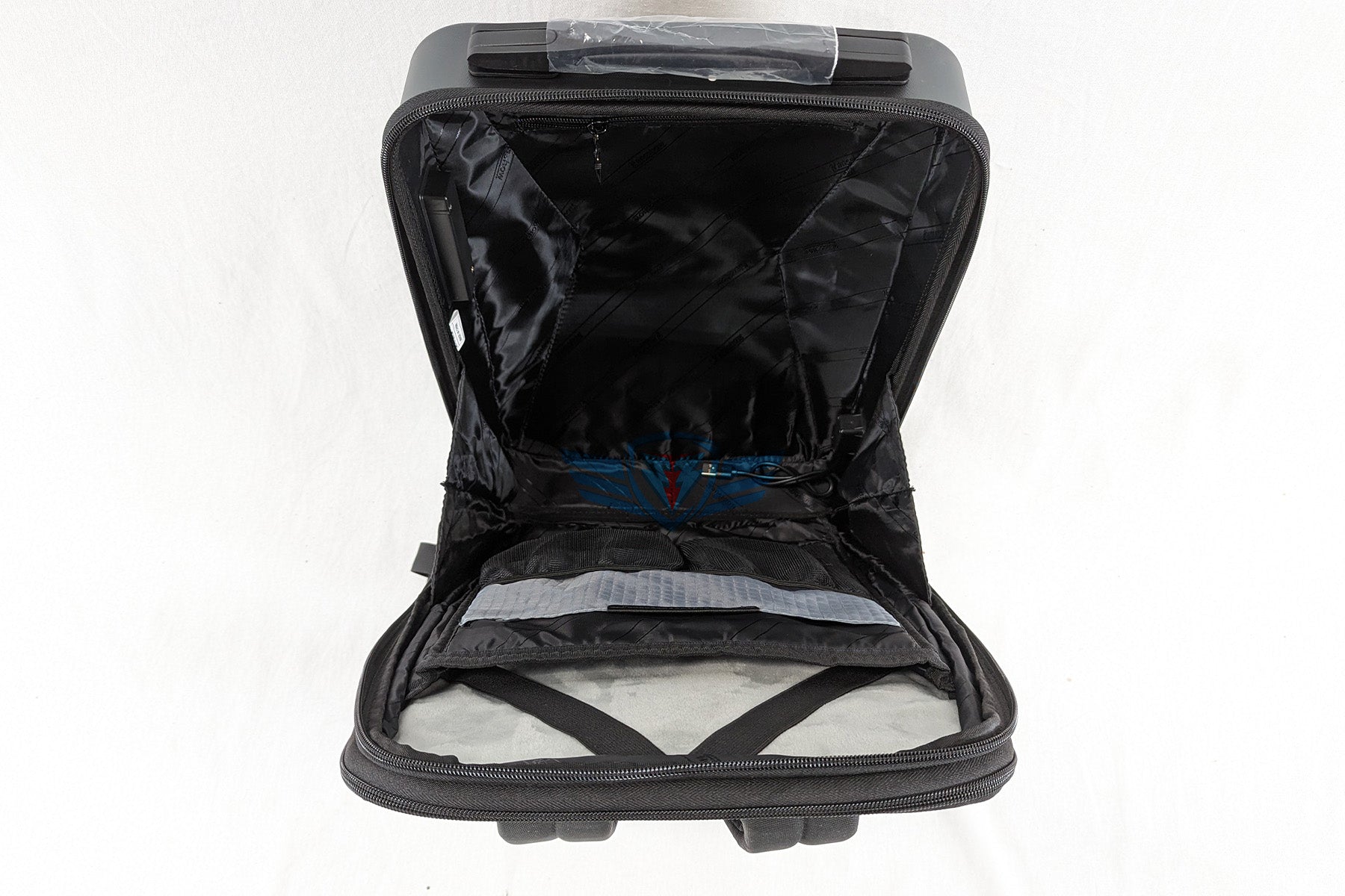 2024-2026 Tesla Cybertruck (MK1) Cybervault Style Polycarbonate/Carbon Fiber Backpack | Hansshow